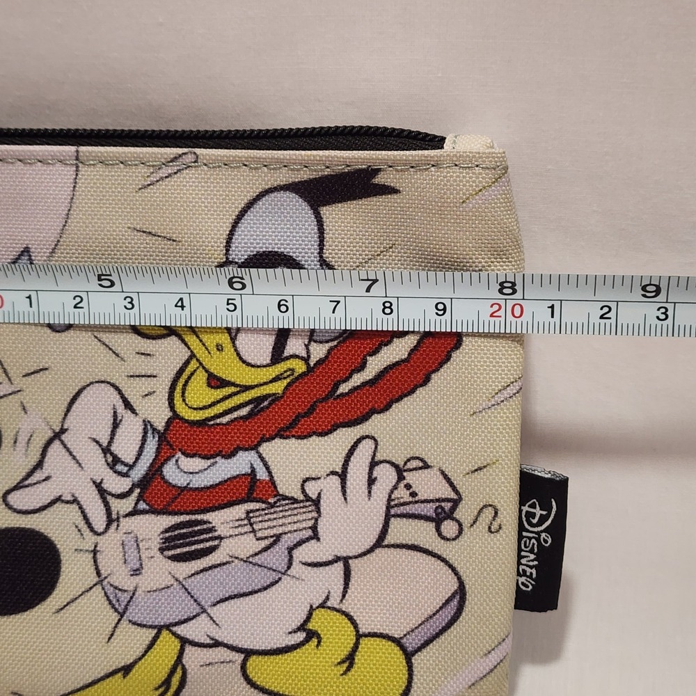 Loungefly‎ Disney Mickey Hawaiian Holiday Surf Zippered Pouch LF-WDCB0478 NWT - Picture 4 of 8